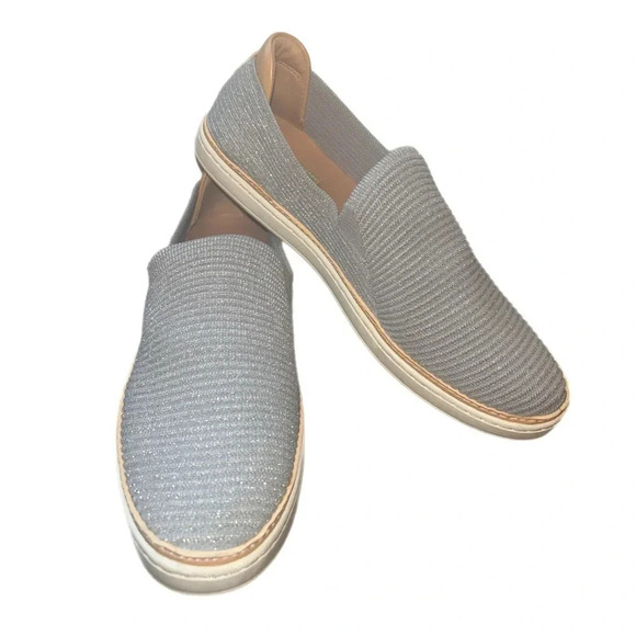 UGG Women’s Sammy Gray Metallic Ribbed Knit Slip On Low Top Shoes Size 9 - Picture 1 of 8